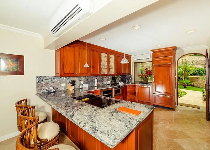 Palms 20 Luxury Oceanfront Villa