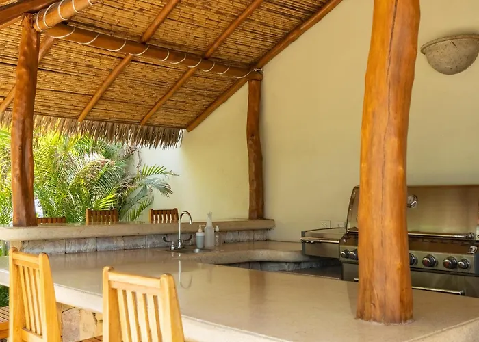 Villa Palms 20 Luxury Oceanfront